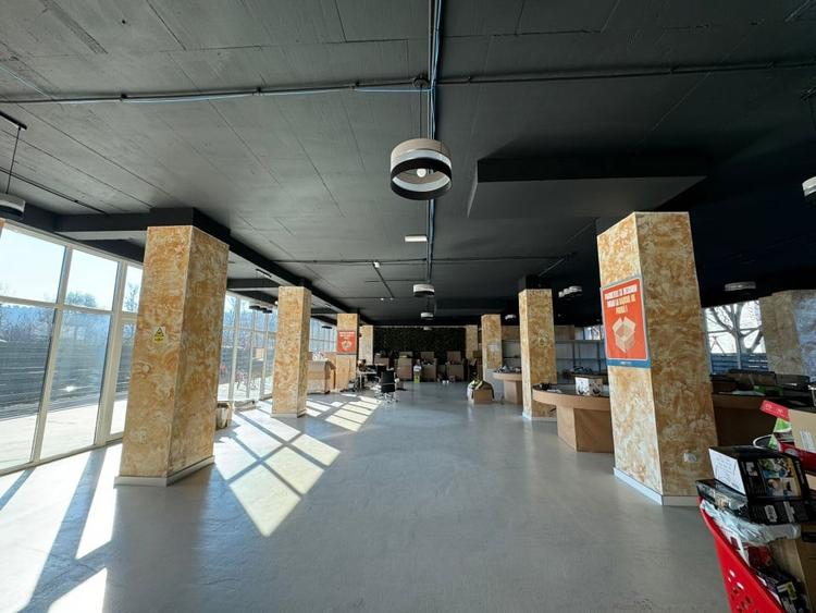 Spatiu comercial cu vitrina, 300 mp utili, zona Dambul Rotund - 1