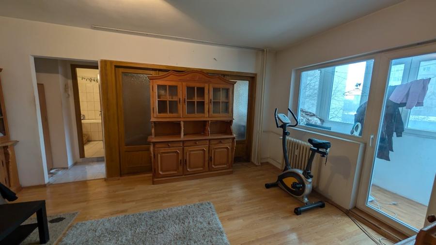 Apartament 4 camere, etaj 2/10, Șos.Olteniței, langa metrou, bloc reabilitat - 14