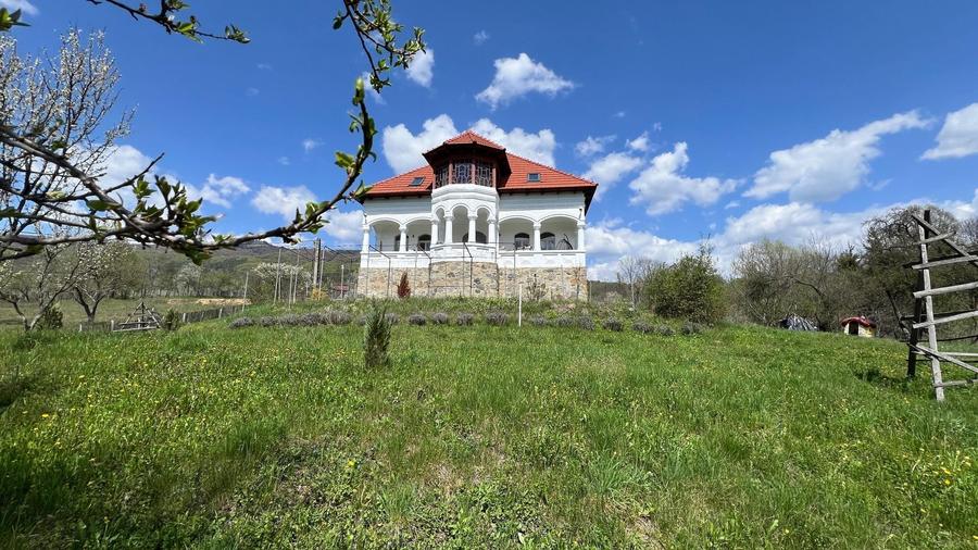 Conac 10 camere | renovat integral | Arefu | Baraj Vidraru - 1