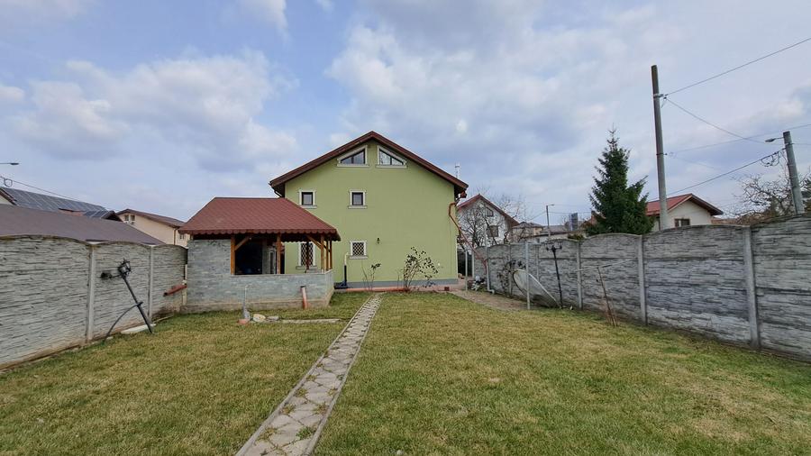 VILA INDIVIDUALA SUPERBA - CU TEREN GENEROS - AMPLASAMENT IDEAL - 12