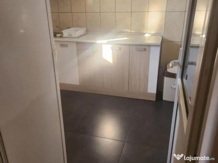 Aparatorii patriei berceni etaj 2 - 3