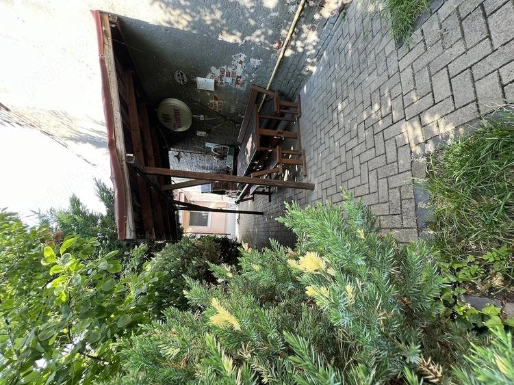 Casă cu Teren 300 Mp în Central