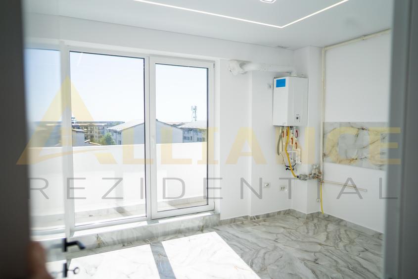 Penthouse cu 3 camere decomandat în Apărătorii Patriei