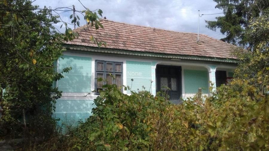 Casă cu 3 camere în Huruiești Casă cu 3 camere în Huruiești