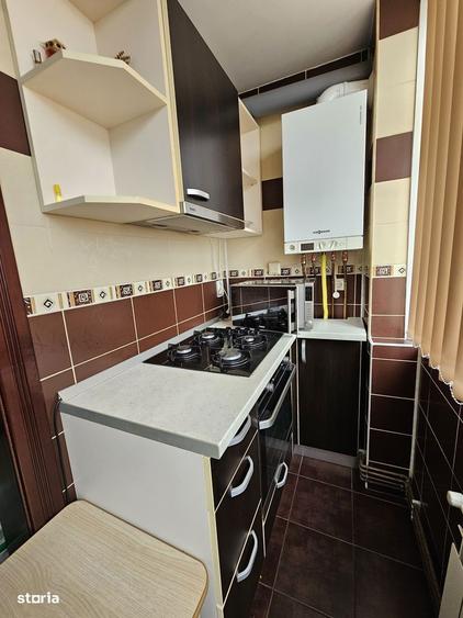 2 camere, zona Pietonal Stefan cel Mare, decomandat, mobilat, utilat - 1