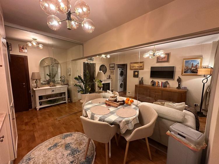 Apartament  de vanzare 4 camere Mosilor - 2