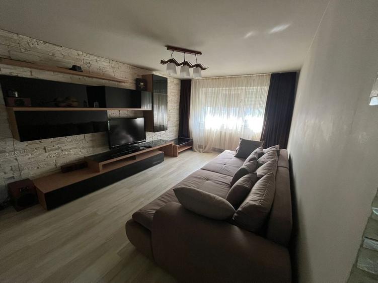 Apartament doua camere situat in Rovine.zona Damarin - 1