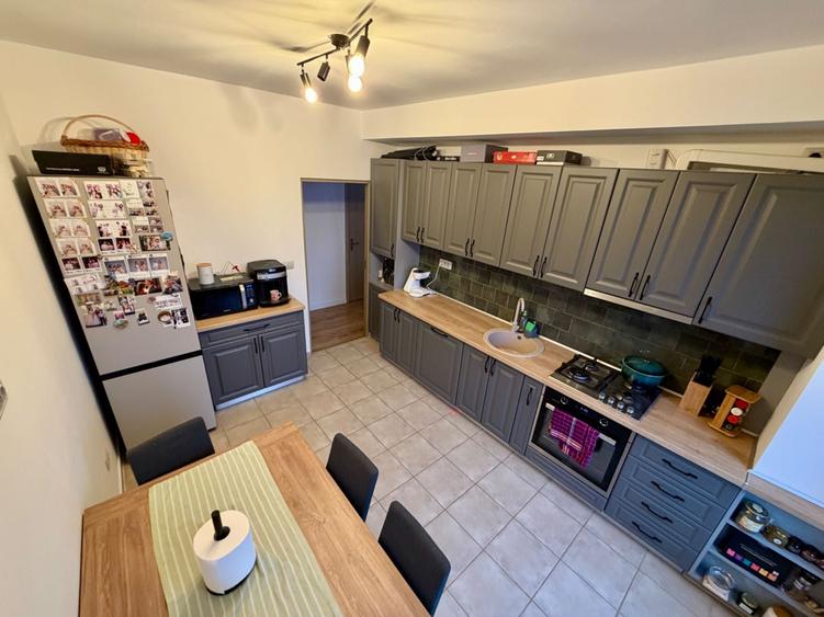 Apartament 4 camere de vanzare Cartier Alfa - 8