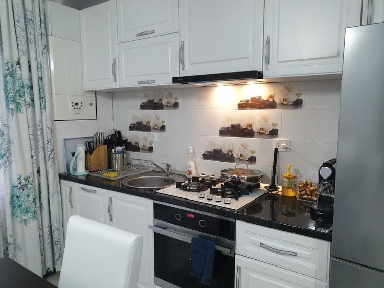 Dau in chirie apart.3 camere mobilat - 4