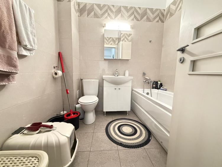 Apartament 2 camere - curte  27mp -  loc de parcare - Metrou Berceni 15minute - 8