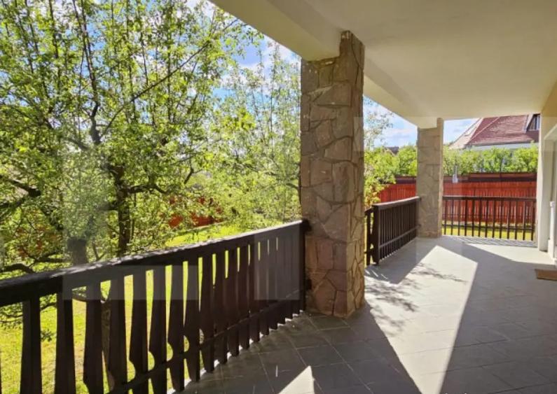 Casa, de vanzare, cu 6 camere, 300 mp, zona semicentrala - 9