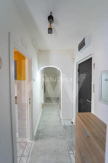 Apartament decomandat cu 3 camere confort, spa?iu ?i priveli?te superba