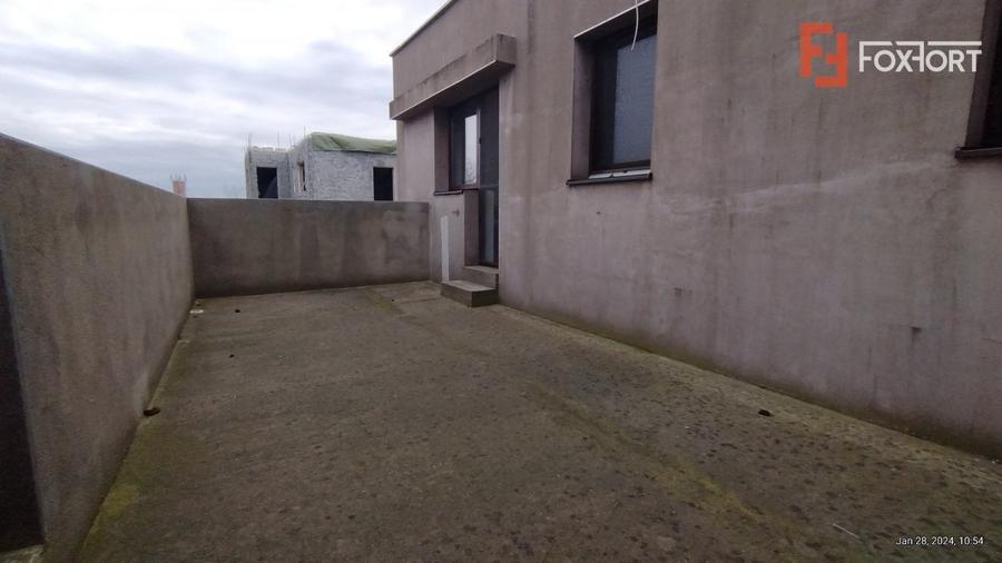 Casa 8 camere ,Sacalaz-Ideala pentru 2 familii - 1