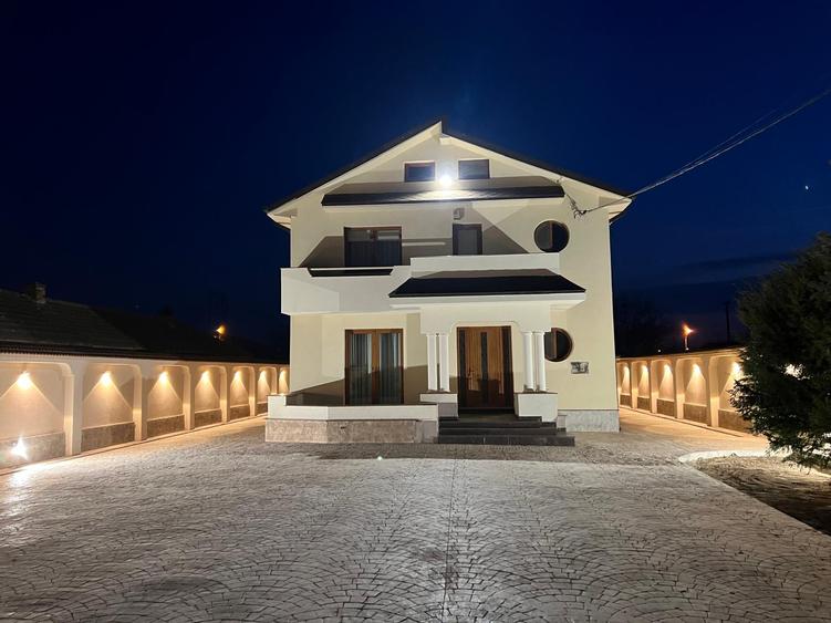 Exclusivitate, Poiana-Centru, P+1, 1640mp teren, 450mp SU, mobilata,utilata - 1