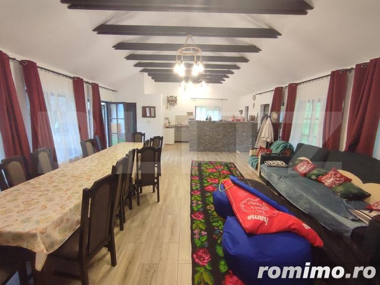 Casa de vacanta si anexe in Stulpicani - 1