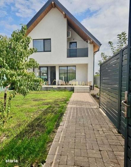Casă cu 4 camere cu Teren 265 Mp în Corbeanca