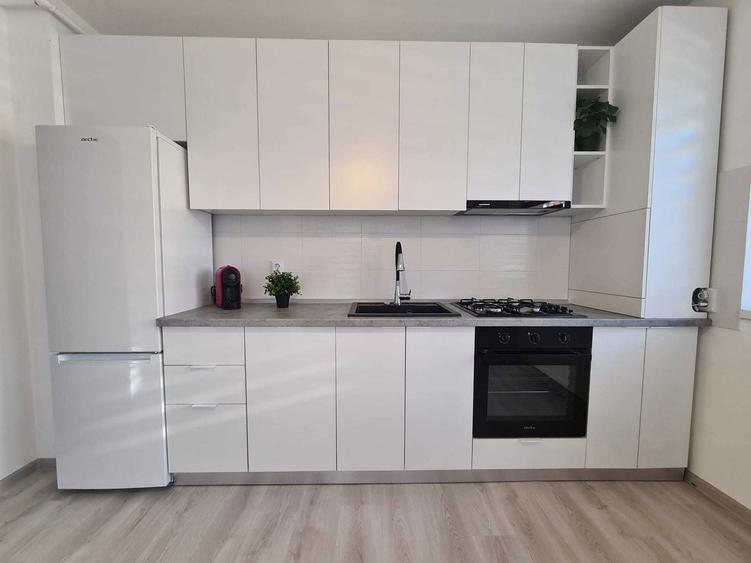 Inchiriere apartament 2 camere + parcare privata | Subcetate City | - 2