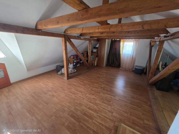 Vand casa Harman 4 camere  locatie centrala singur in curte - 13