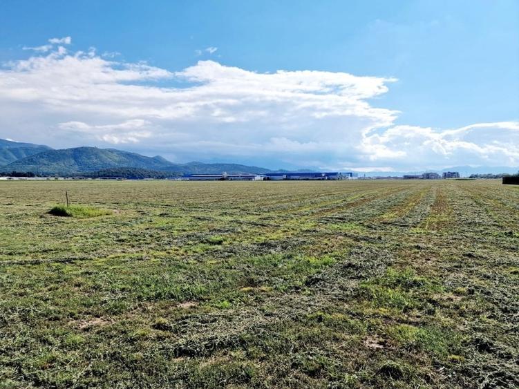 Teren industrial de vânzare în Cristian – 27.716 mp, PUZ aprobat - 3