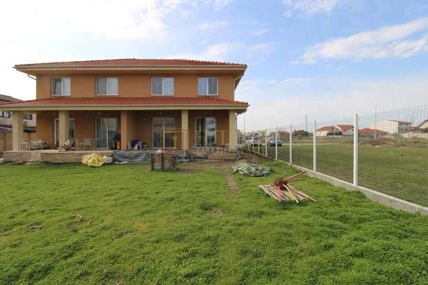 Duplex, semi-mobilat (doar bucataria) la prima inchiriere. - 1