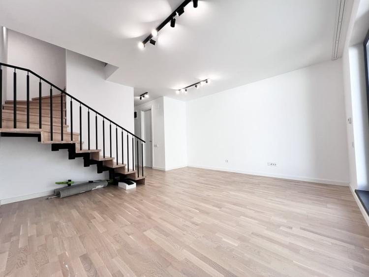 SUPERB / PARTIAL MOBILAT / GRADINA - 8