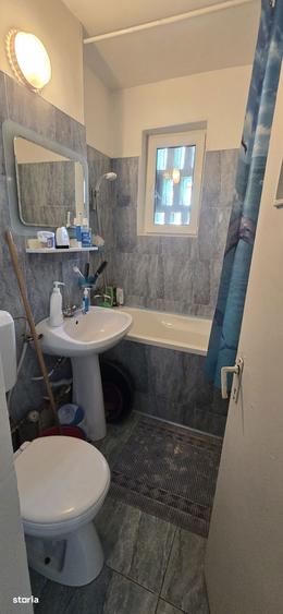 Aleea Trandafirilor Targovi?te, vanzare apartament 3camere, etaj3/4 - 3