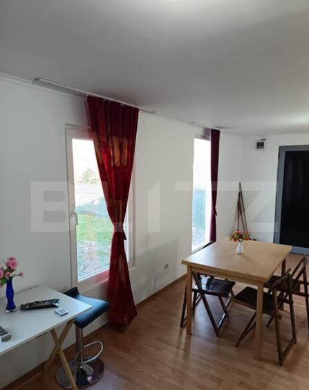 Casa de vanzare Livezile, str. principala - 2