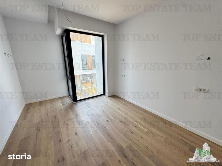 Vila de vanzare in Pipera, Nordul Bucurestiului | Curte privata, teras - 12