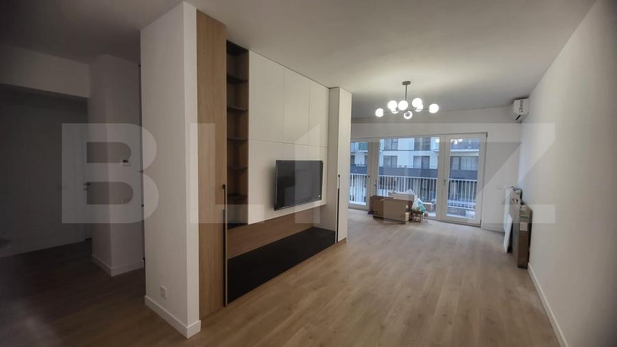 Apartament cu 2 camere semidecomandat, mobilat în Central