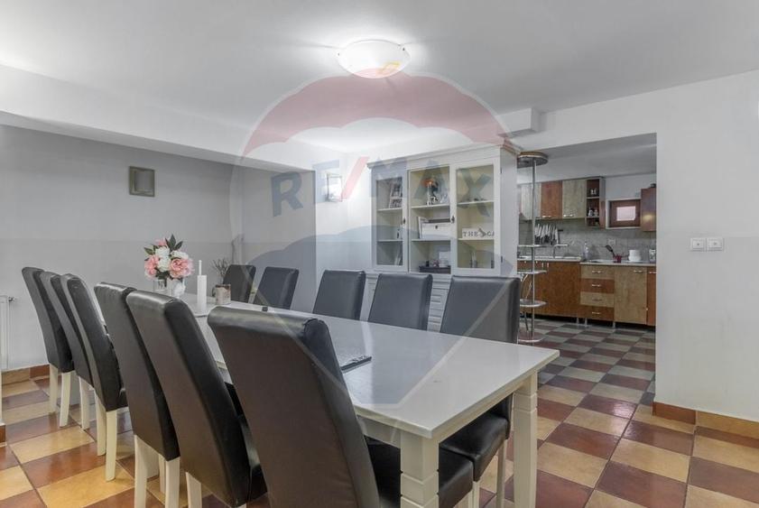 De Vânzare  Pensiunea Laura – 3 Margarete, Sânmartin, Băile Felix - 6