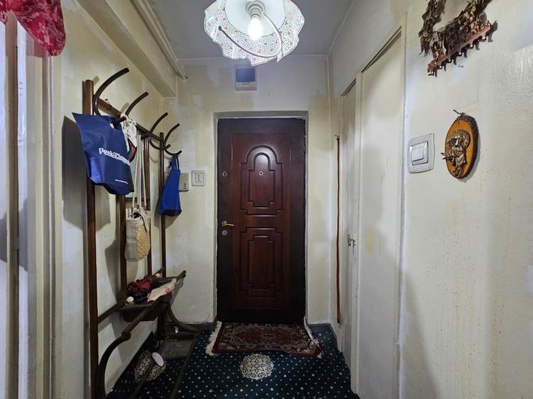 Ap. 2 camere, semidecomandat, ultracentral Timișoara, etajul 7/7, comision 0% - 2