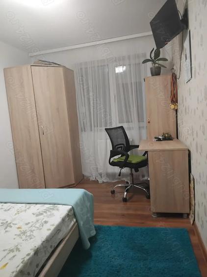 Vand apartament, 2 camere, etaj 1 - 8