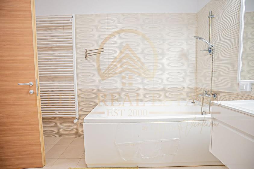 Ultracentral - Proprietate comercială P+M la 200 m de mare. - 29