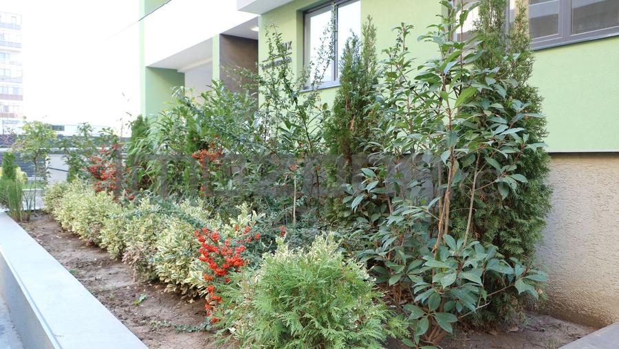 3 CAMERE LA PARTER CU CURTE PROPRIE DE 57MP,  2 BAI, POZITIE PE SUD, COMISION 0% - 12