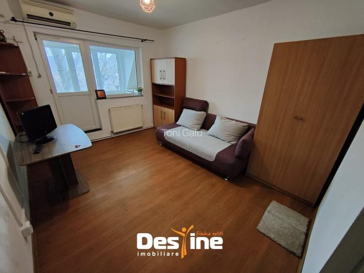 Garsonieră semidecomandată, mobilată în Dacia