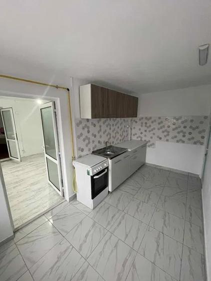 Casa de inchiriat | 4 camere | Curte | Perfecta pentru echipe de muncitori - 2