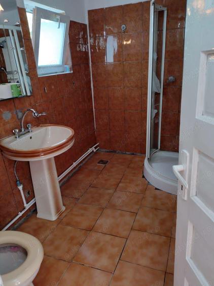 Inchiriez casa de locuit in Comuna Babana, jude?ul Arge? - 2