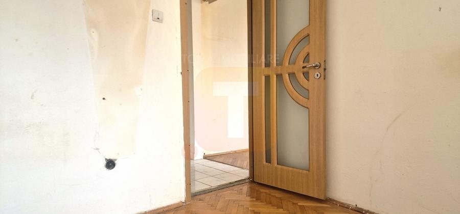 Apartament 3 camere de vânzare, etaj 2 din 4, Aleea Tiparului - 16