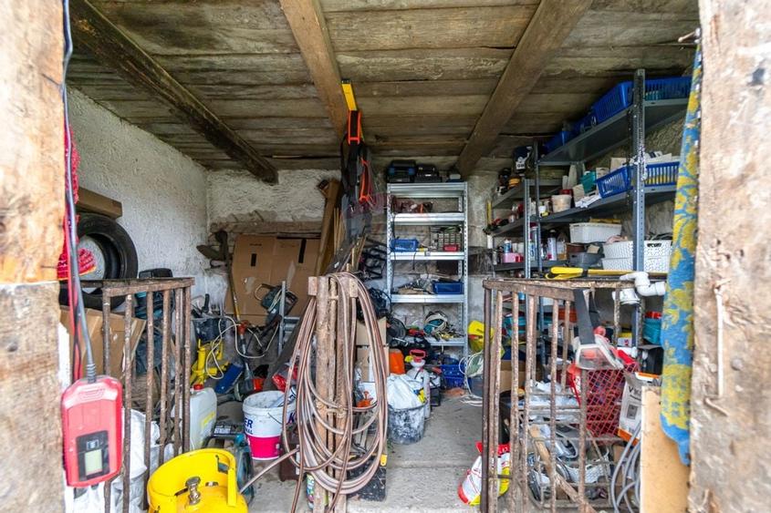 Vila cu 8 camere, 7150 mp teren intravilan I OZUN, COVASNA| COMISION 0 - 53