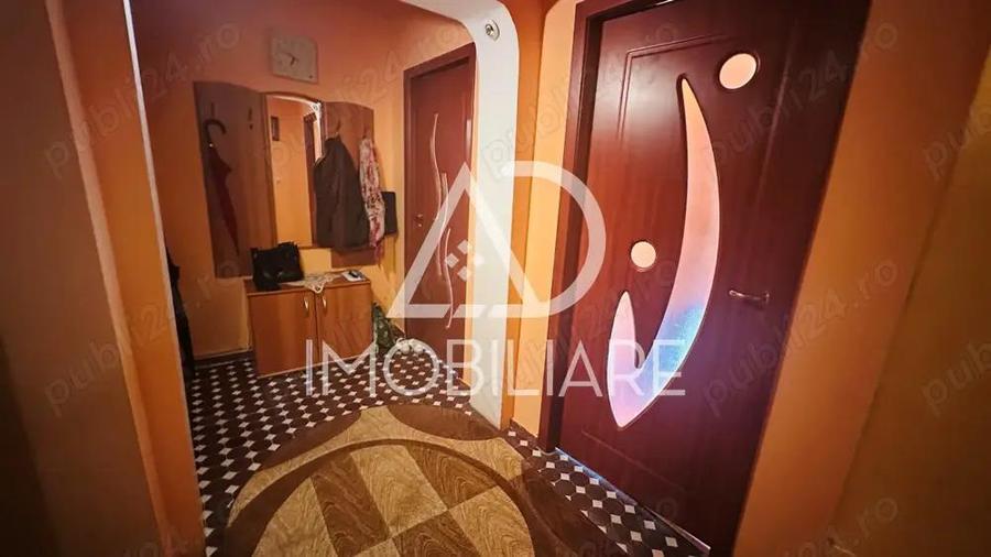 Vanzare apartament 3 camere , Aleea Plopilor - 5