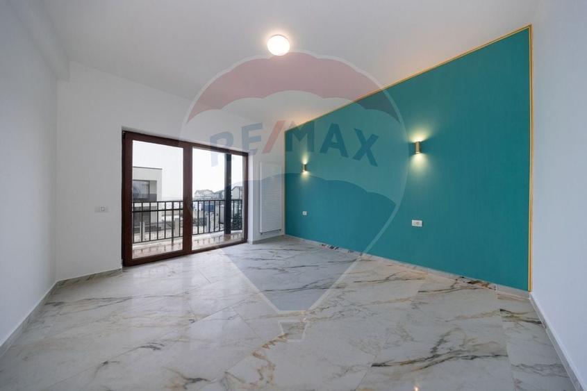 Casa cu 9 camere, teren 501 mp,  Harman! - 16