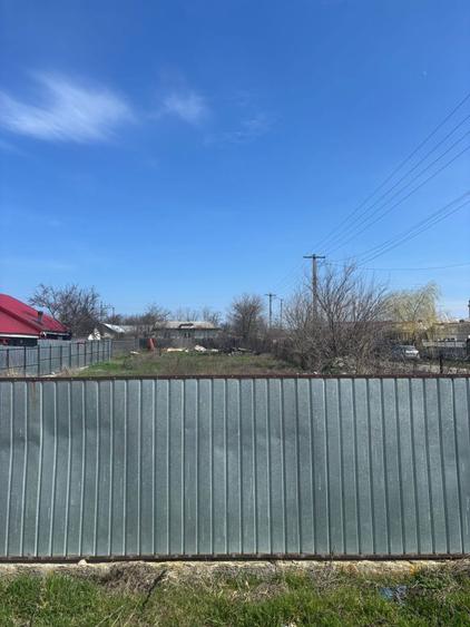 Teren intravilan cu posibilitate de utilitati - 1