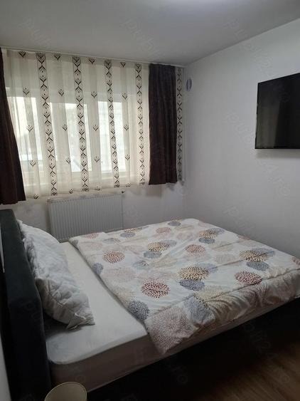 Pf inchiriez ap cu 2 camere cu parcare privata inclusa - 1