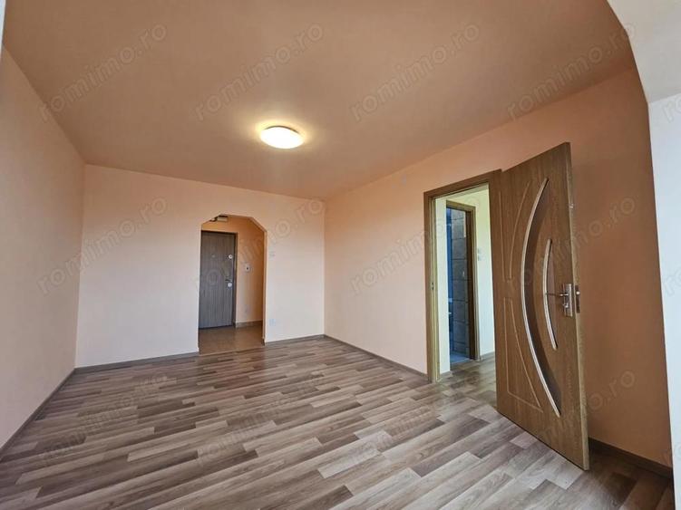 Apartament 2 camere, renovat, zona Liceul Traian - 7