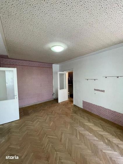 Apartament cu 2 camere semidecomandat în Săsar