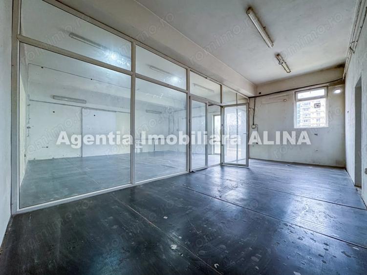 Spațiu comercial, de 100 mp, în Ceangăi