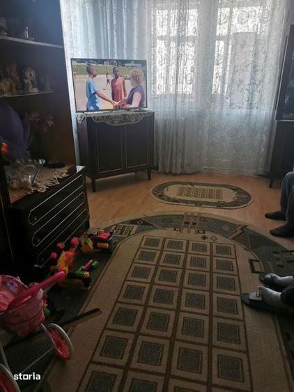 Vand apart.3 camere str.Motorului 4 - 7