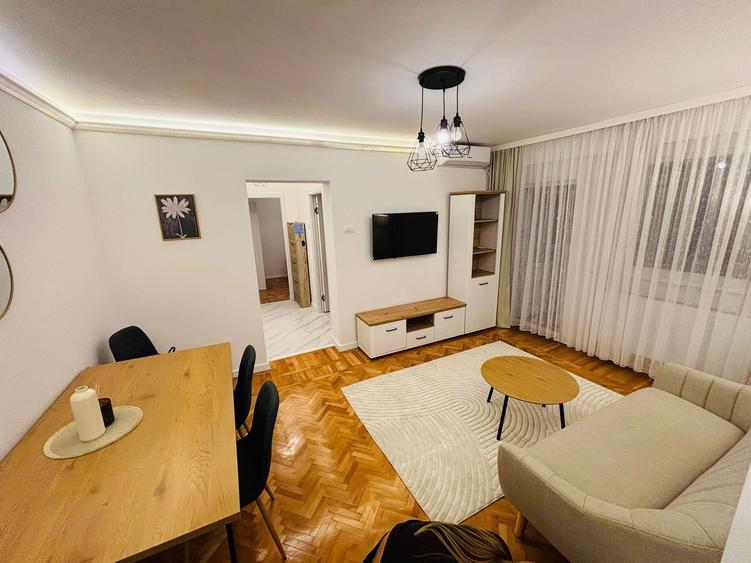 Apartament 3 camere - Tomis II - 590 euro/luna (Cod E2) - 1