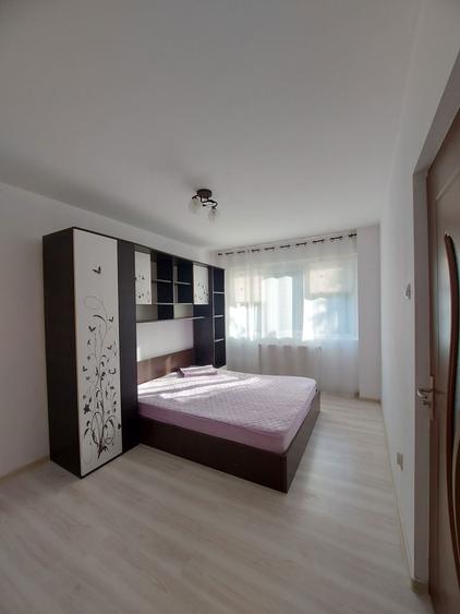 Proprietar inchiriez apartament etaj 2 - zona Orizont - 4