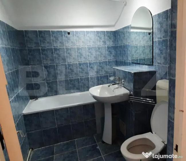 Apartament de vanzare, zona Carpati 2,suprafata 53,5 mp Satu - 2